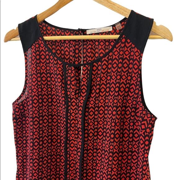 Dex Red and Black Sleeveless Top - Picture 2 of 9